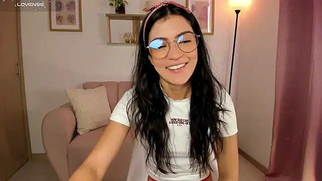 Lilabril online show from June 26, 2:56 pm