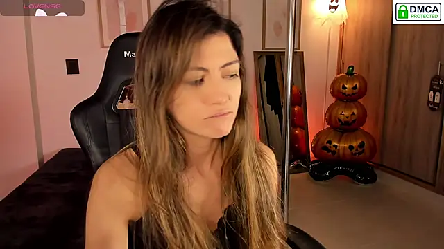 Lilabril online show from October 5, 2:41 pm