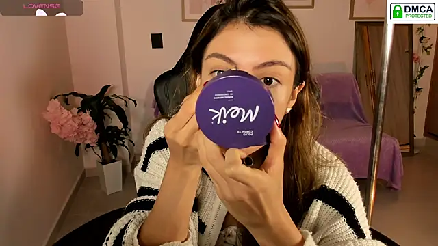 Lilabril online show from January 11, 2:35 pm