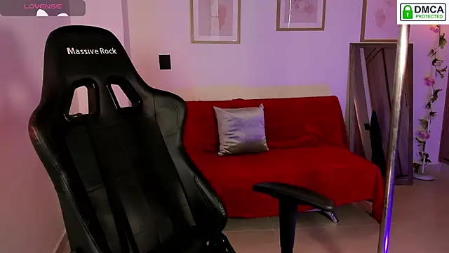 Lilabril online show from January 9, 2:35 pm