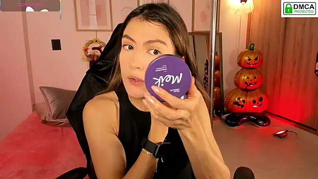 Lilabril online show from October 16, 2:36 pm