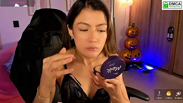 Lilabril online show from October 21, 2:38 pm