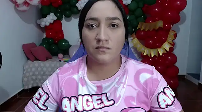 Saracutee1 online show from December 15, 3:53 pm