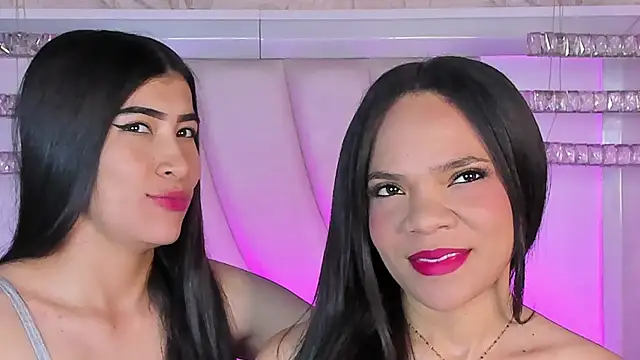 siara and zoe online show from May 14, 11:35 pm