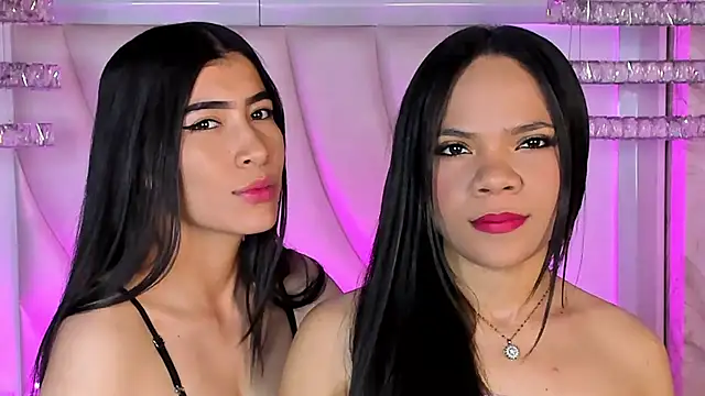 siara and zoe online show from May 13, 10:50 pm