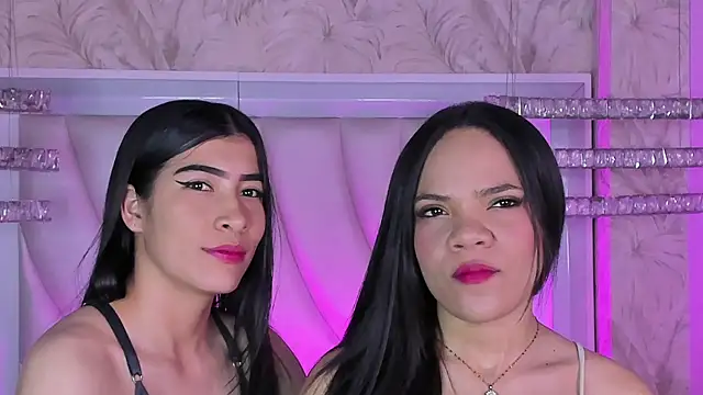 siara and zoe online show from May 7, 11:41 pm