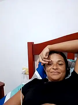 Snapshot of GiveLove1 chatting on February 2, 3:44 pm GiveLove1 online show from February 2, 3:44 pm