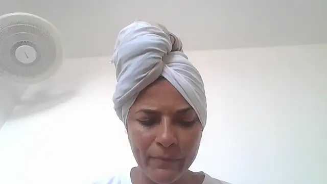 GiveLove1 online show from November 18, 1:36 pm