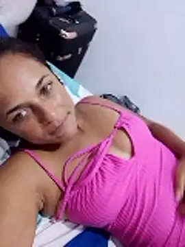 Snapshot of GiveLove1 chatting on January 11, 9:49 am GiveLove1 online show from January 11, 9:49 am