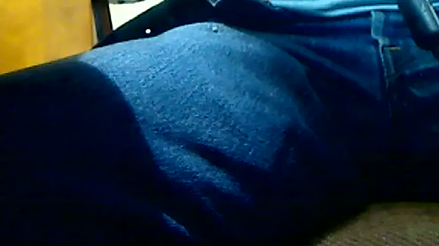 markluvskitty online show from March 4, 8:27 pm