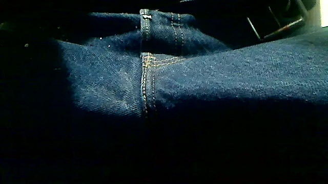 Snapshot of markluvskitty chatting on February 12, 3:56 pm markluvskitty online show from February 12, 3:56 pm