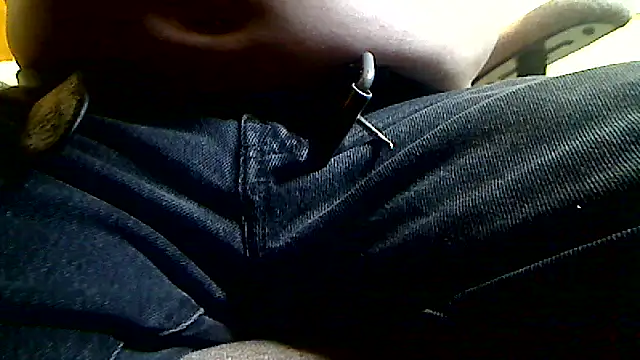 markluvskitty online show from April 13, 12:09 pm