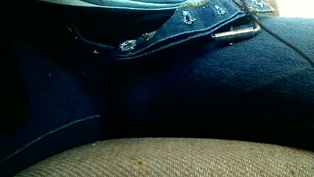 markluvskitty online show from March 5, 3:30 pm