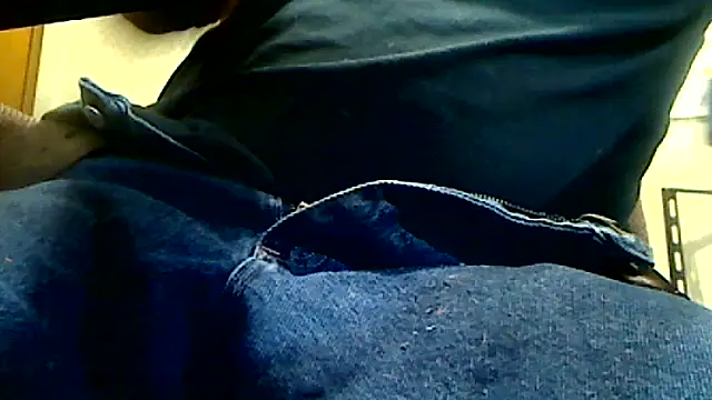 markluvskitty online show from September 18, 4:21 pm