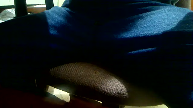 Snapshot of markluvskitty chatting on January 31, 7:12 pm markluvskitty online show from January 31, 7:12 pm