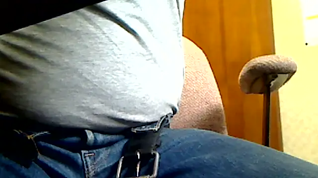 markluvskitty online show from March 12, 2:21 pm