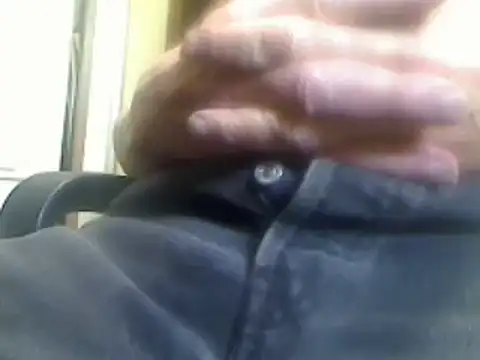 markluvskitty online show from March 5, 8:42 pm