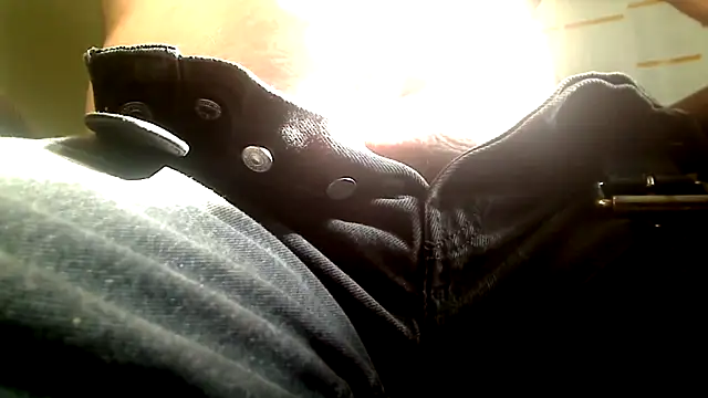 markluvskitty online show from April 14, 1:49 pm