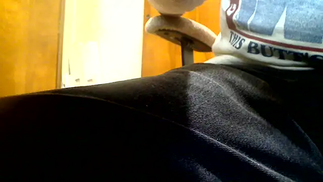 markluvskitty online show from October 10, 1:23 pm