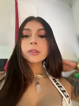 CHERRYY BOMB  online show from March 12, 7:40 pm