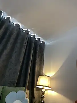 CHERRYY BOMB  online show from April 15, 6:45 pm