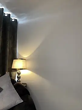 CHERRYY BOMB  online show from March 25, 5:12 pm