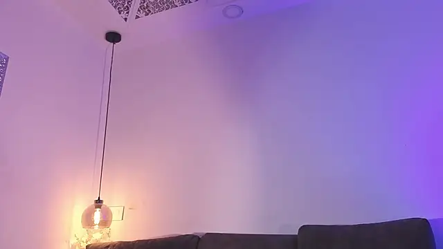 Isabella francoo online show from March 5, 11:51 am