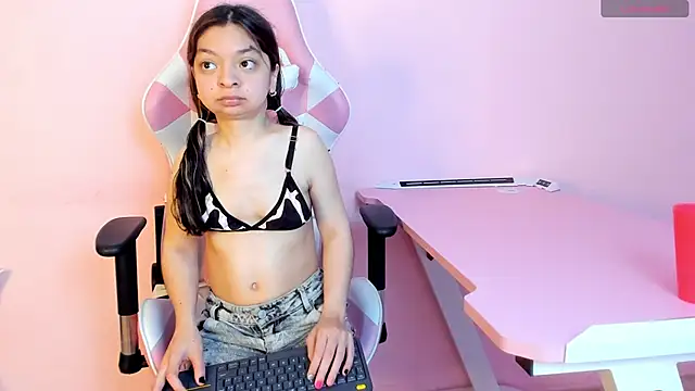 CharlotteMuller online show from October 25, 8:09 pm