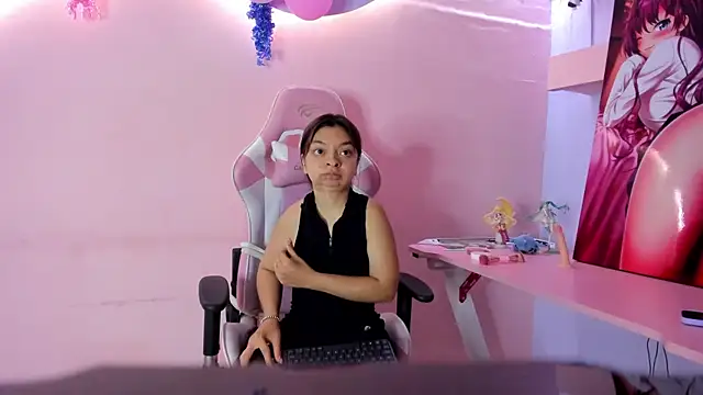 CharlotteMuller online show from March 22, 2:51 pm