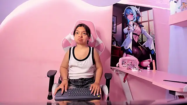 CharlotteMuller online show from April 4, 8:37 pm