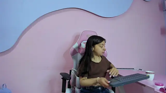 CharlotteMuller online show from February 25, 8:19 pm