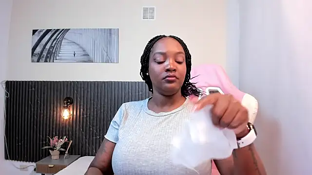 chanel brunette online show from February 22, 12:51 pm