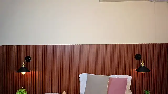 chanel brunette online show from February 9, 12:14 pm