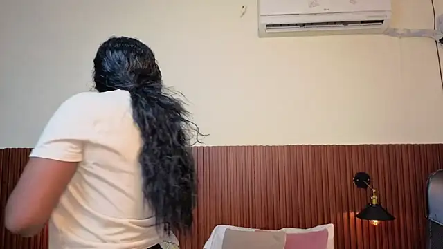 chanel brunette online show from February 16, 12:37 pm