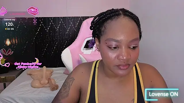 chanel brunette online show from March 19, 7:25 pm