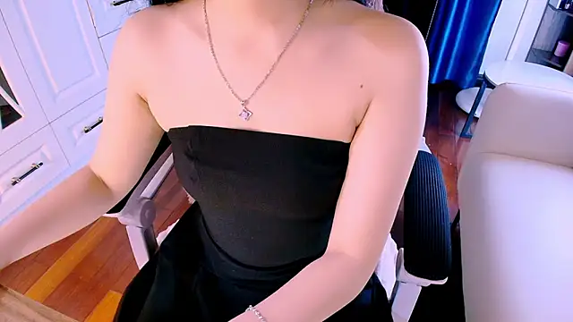 Lee Mi online show from February 27, 10:04 am