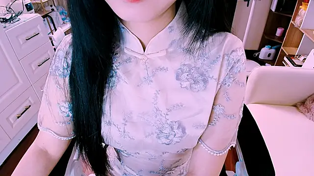 Lee Mi online show from February 17, 3:53 pm