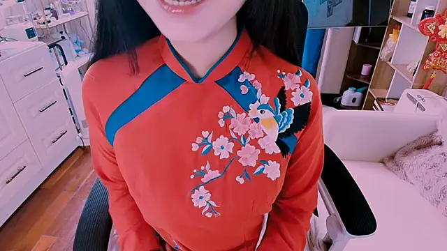 Lee Mi online show from February 16, 3:10 pm