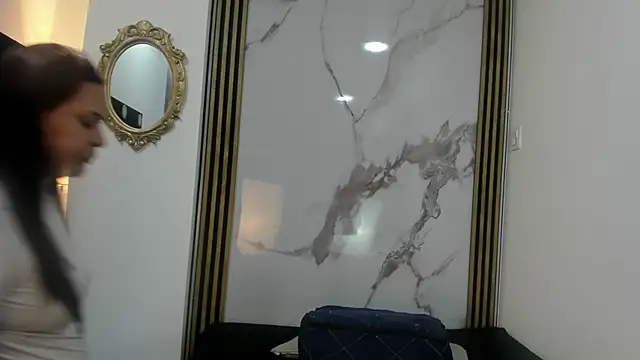 Biiancacox online show from April 2, 2:52 am