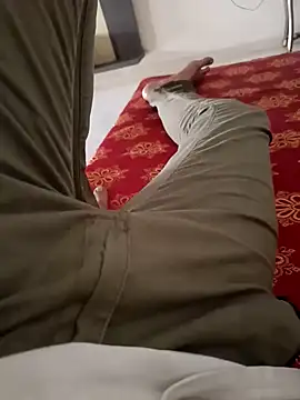 Snapshot of HeftyTheory7 chatting on November 10, 10:53 am HeftyTheory7 online show from November 10, 10:53 am