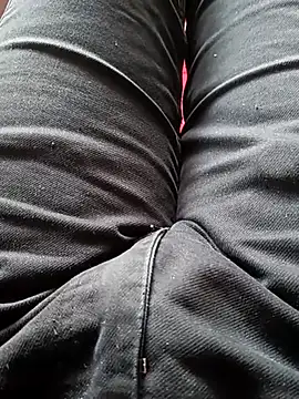 HeftyTheory7 online show from November 24, 8:03 am