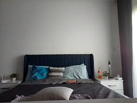 Snapshot of WreckedCrop chatting on December 4, 8:28 am WreckedCrop online show from December 4, 8:28 am