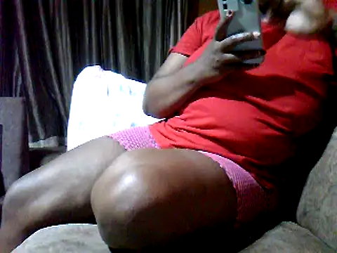 cutey-smile online show from March 17, 7:15 pm