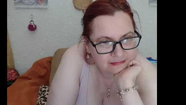 PlayfullMature online show from November 5, 6:00 pm