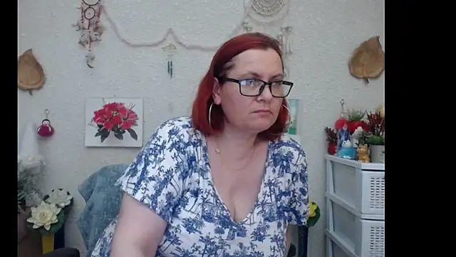 Snapshot of PlayfullMature chatting on September 13, 5:02 pm PlayfullMature online show from September 13, 5:02 pm