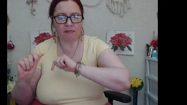 Snapshot of PlayfullMature chatting on September 29, 12:11 pm PlayfullMature online show from September 29, 12:11 pm