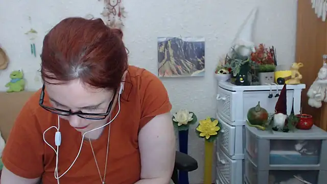 Snapshot of PlayfullMature chatting on March 13, 6:56 pm PlayfullMature online show from March 13, 6:56 pm