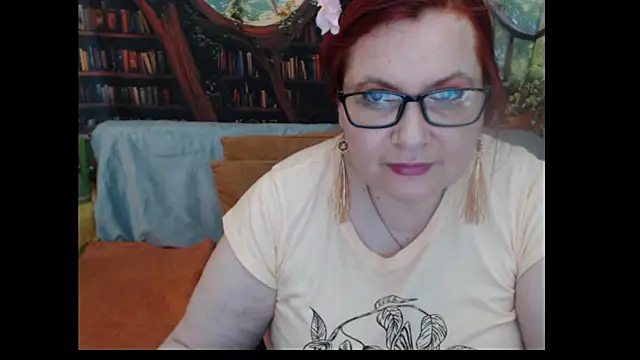 Snapshot of PlayfullMature chatting on June 18, 5:07 pm PlayfullMature online show from June 18, 5:07 pm