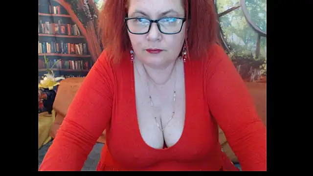 Snapshot of PlayfullMature chatting on July 11, 8:36 am PlayfullMature online show from July 11, 8:36 am