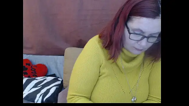 PlayfullMature online show from April 10, 11:06 am